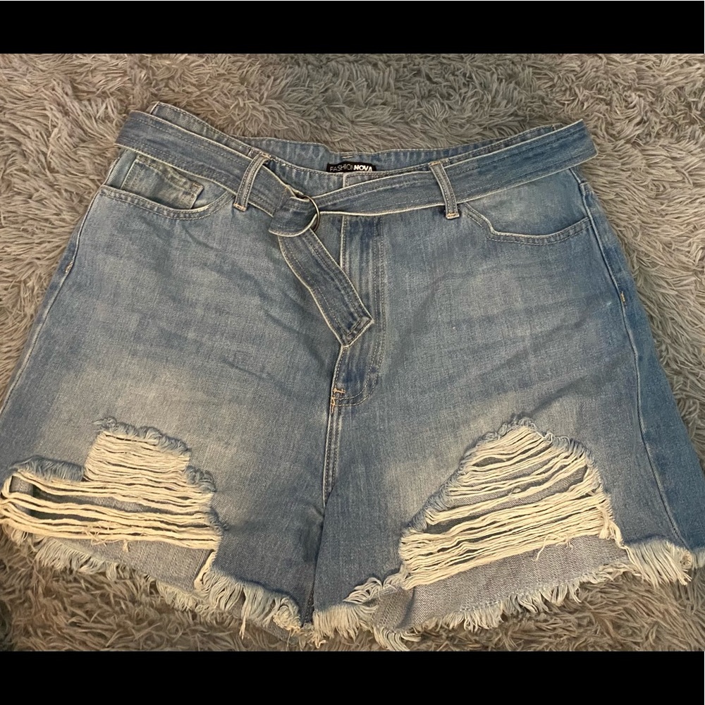 Plus size Fashionnova jean shorts!